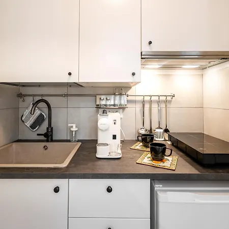 Suriani Apartment